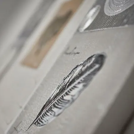 A L'Ombre Du Pin 